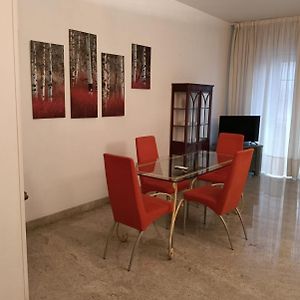 Pane & Pomodoro Beach Roomy Flat